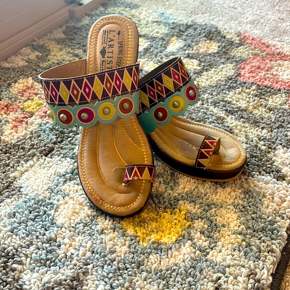 L’Artiste sandals